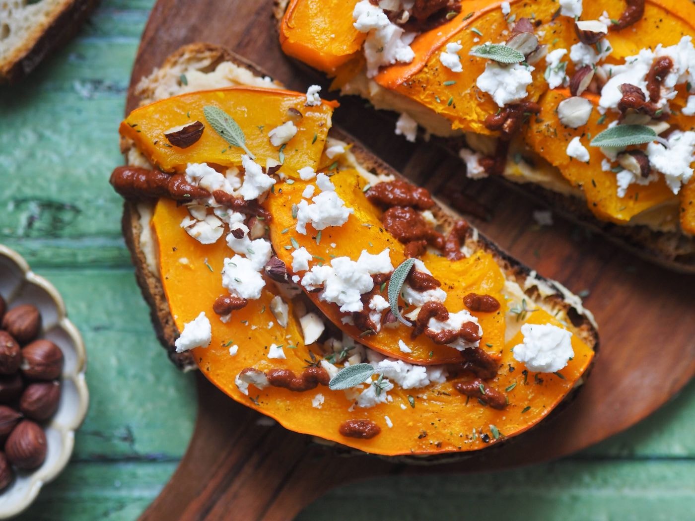 Tartines de houmous, photo culinaire