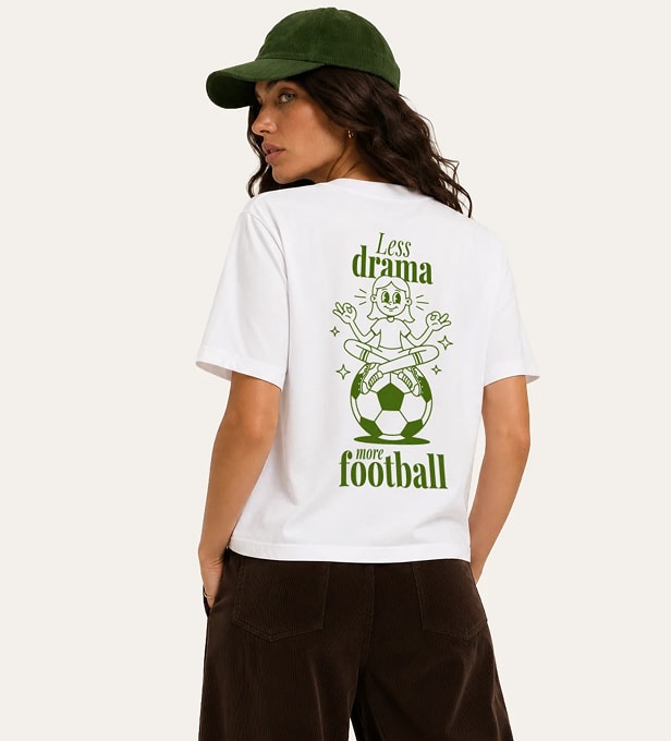 Mannequin portant un t-shirt La Panenka, visuel 1